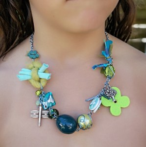 bijoux-alex-yell-greez-parure-collier-boucles-d-oreilles-2.jpg